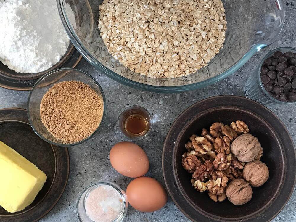 Chocolate Chip and Oat Biscuits